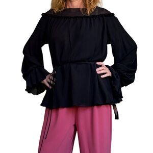 New with tags Anne Klein pull over blouse